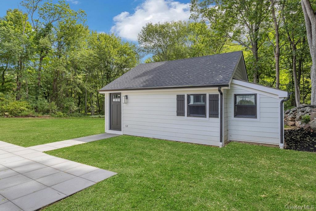 676 Hardscrabble Road Property Photo 37