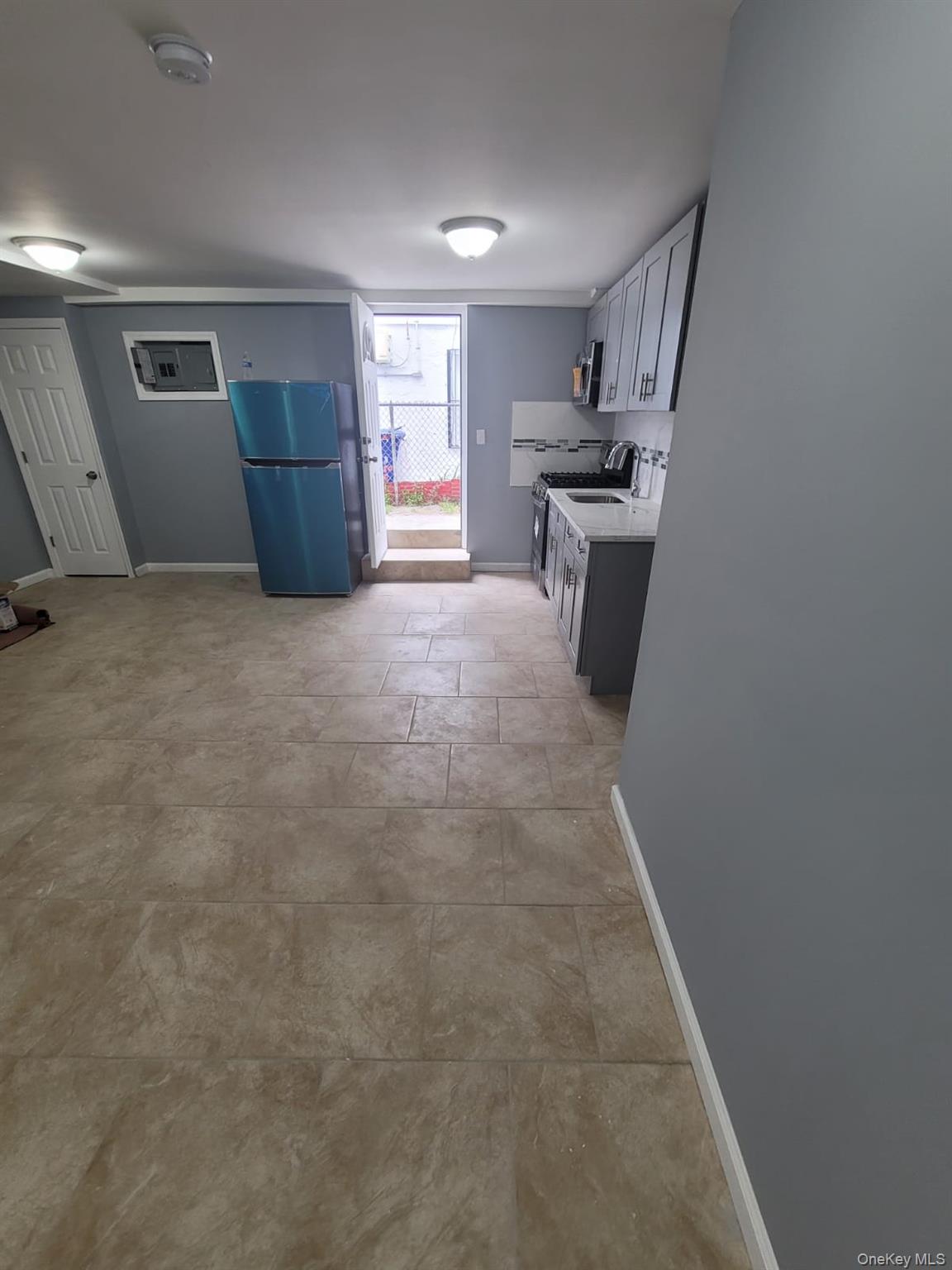 448 Beach 64th Street Property Photo 17