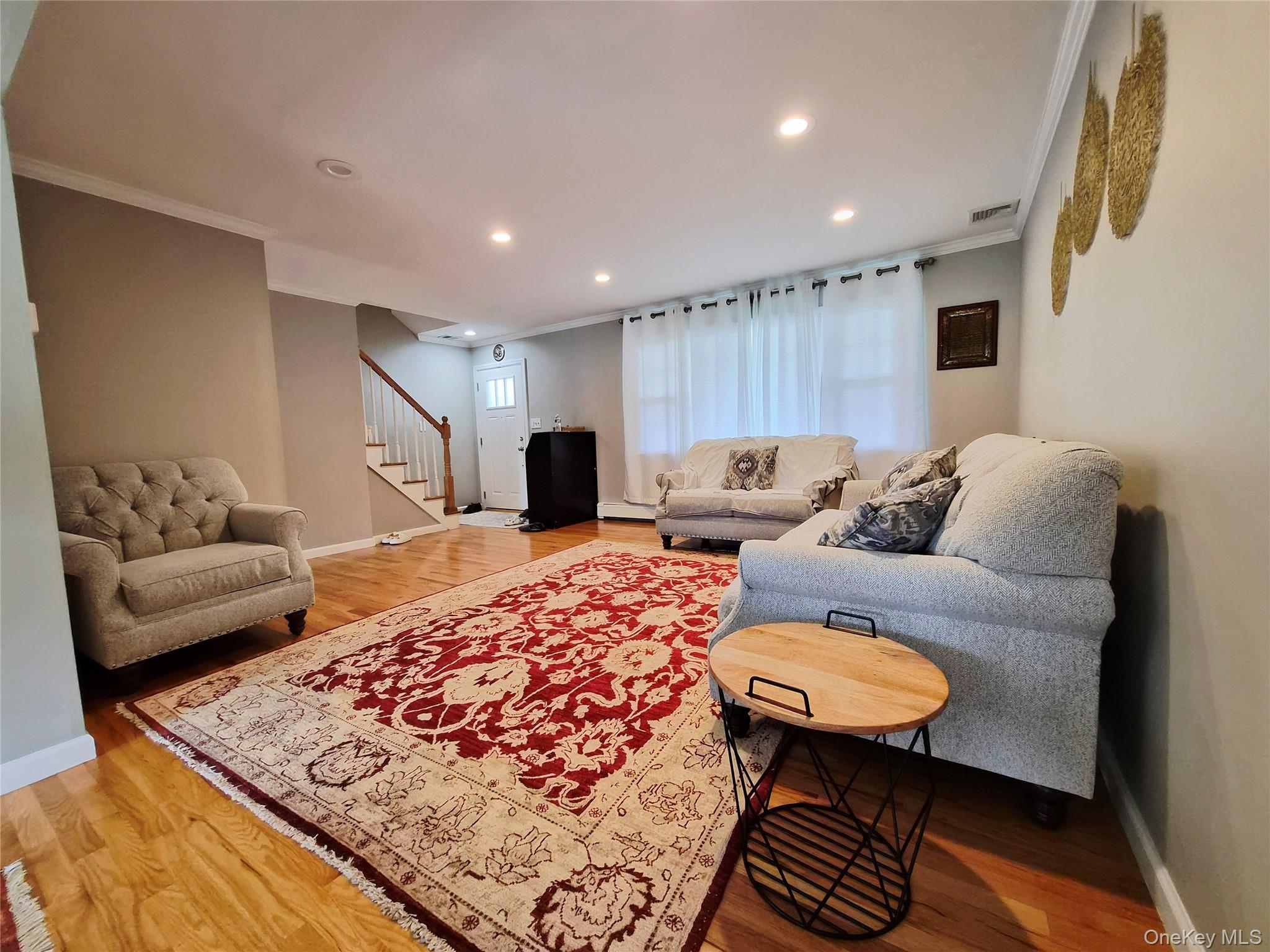 1920 Clemons Street Property Photo 7