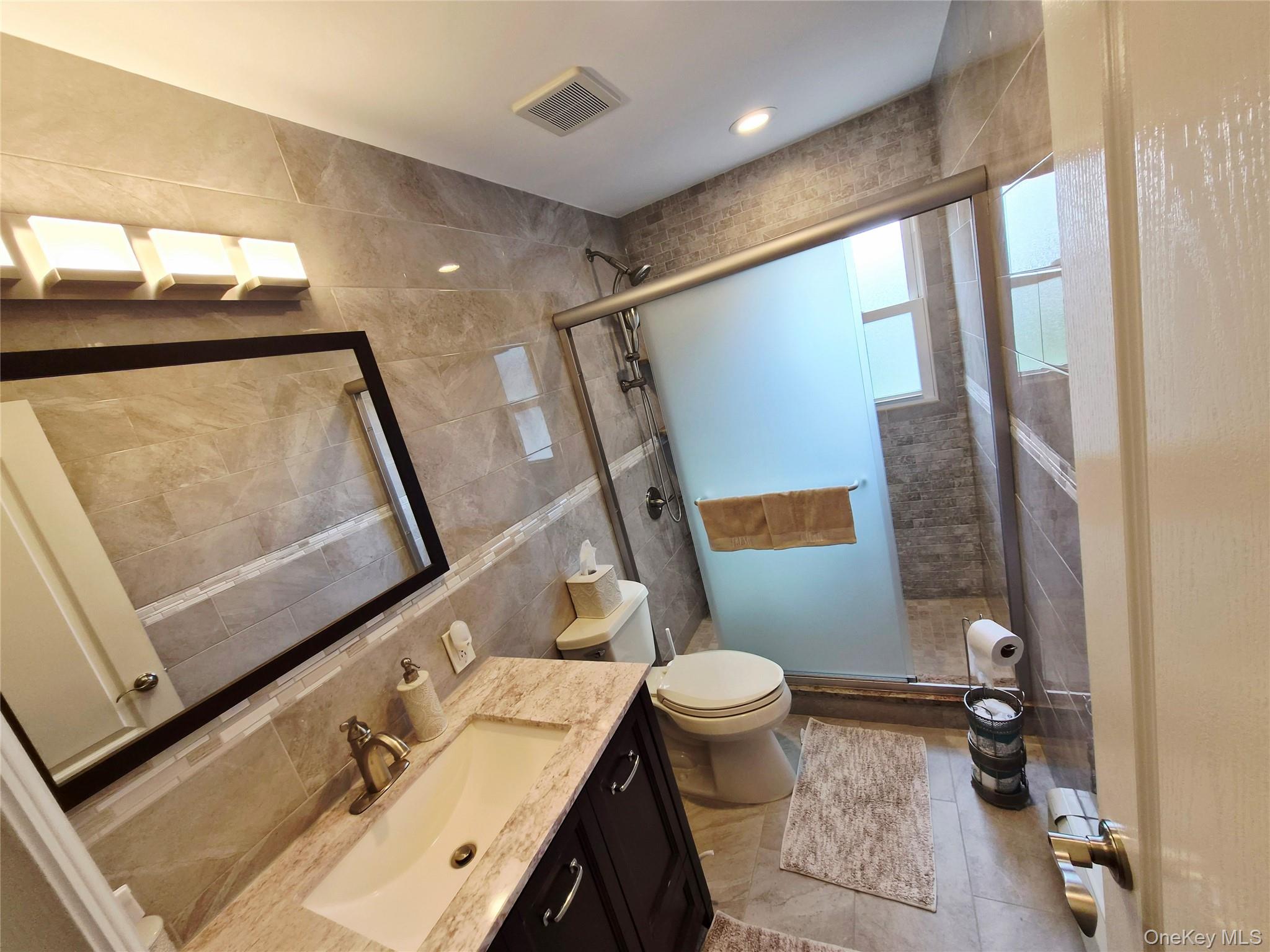 1920 Clemons Street Property Photo 15