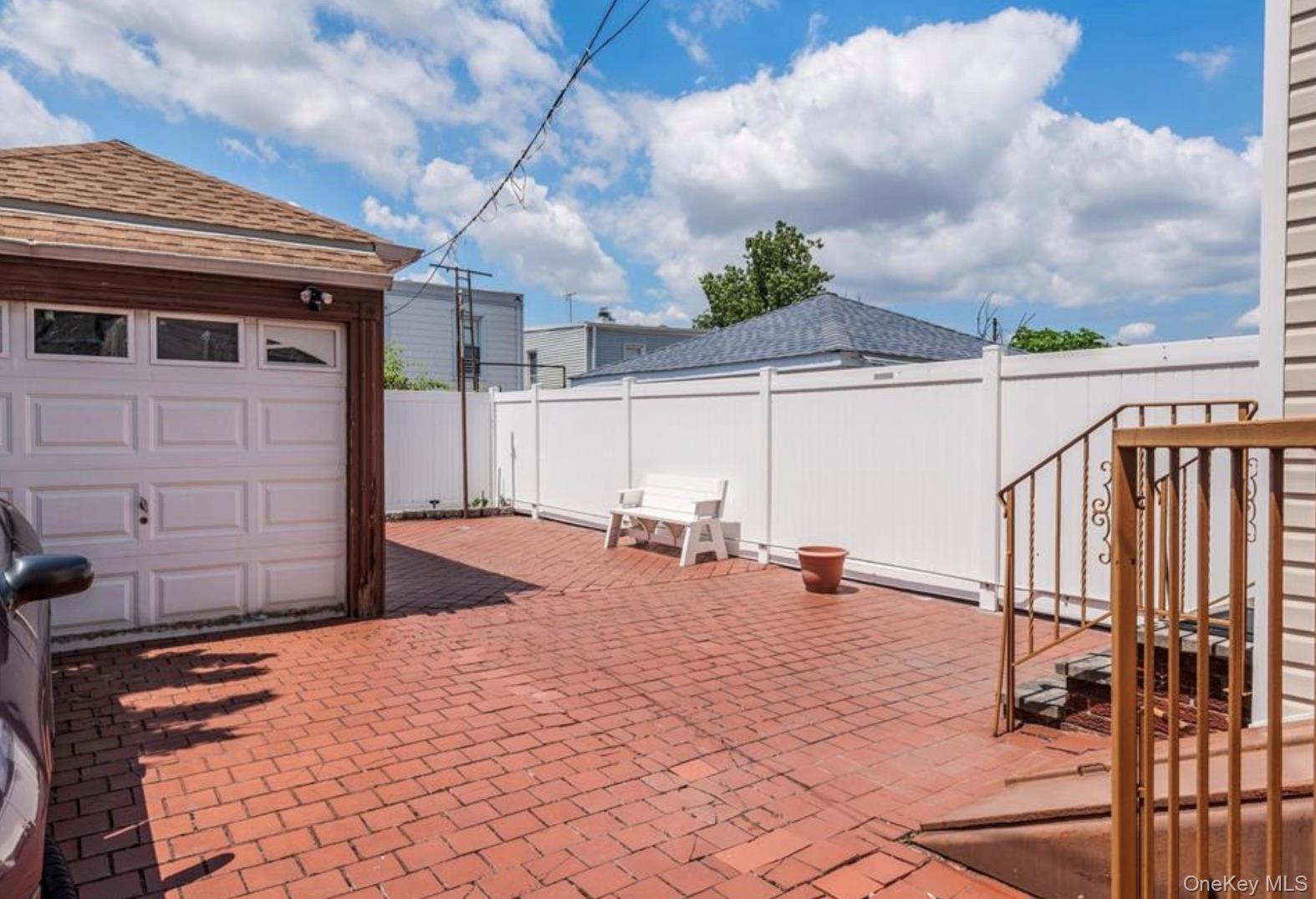 7844 86th Street Property Photo 7