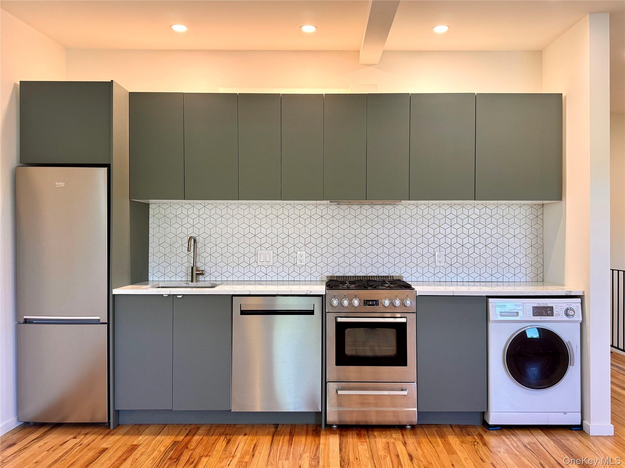 121 Lander Street 4 Property Photo 4