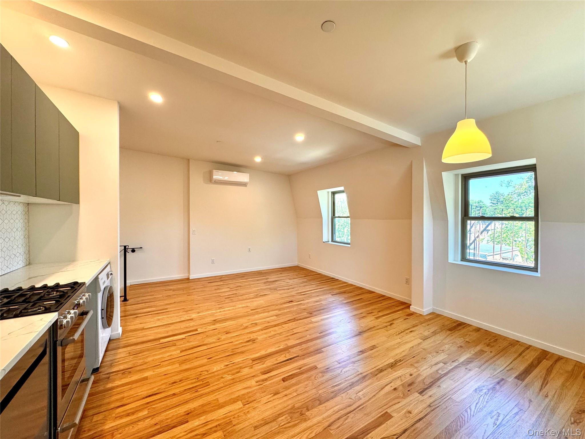 121 Lander Street 4 Property Photo 6