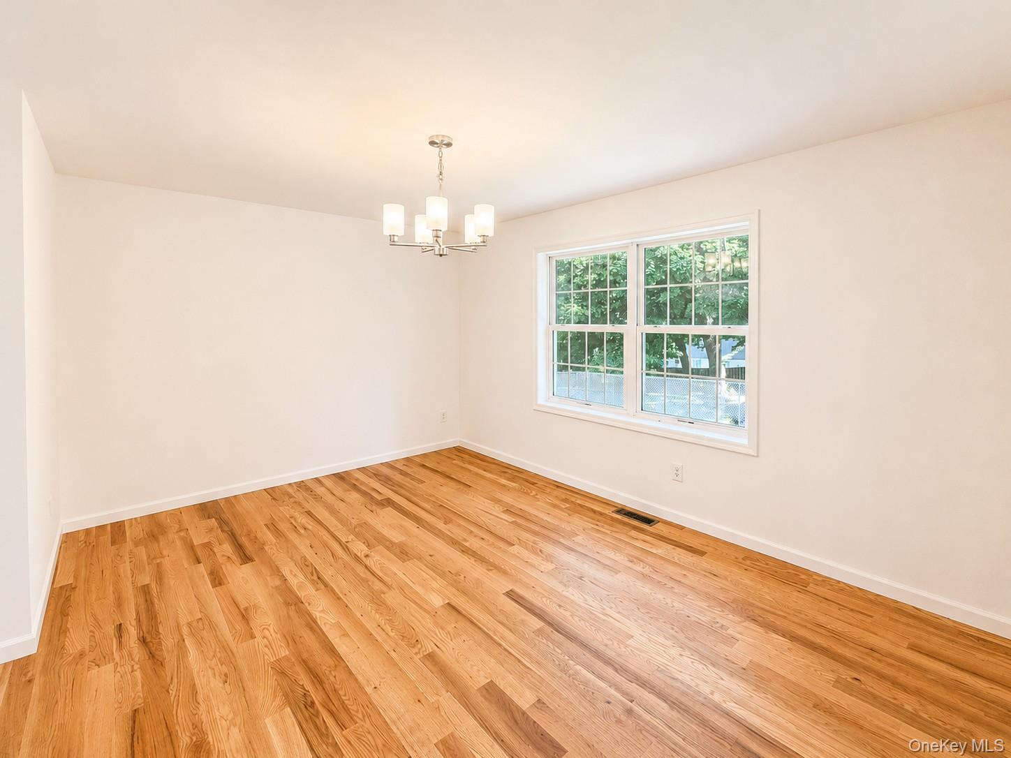 37-39 Wisner Avenue Property Photo 14