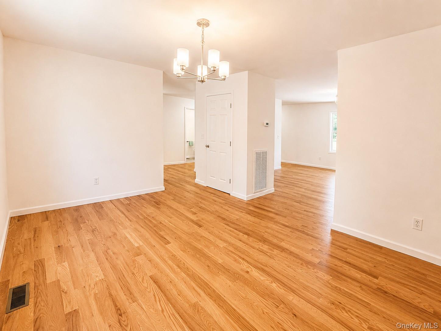 37-39 Wisner Avenue Property Photo 16
