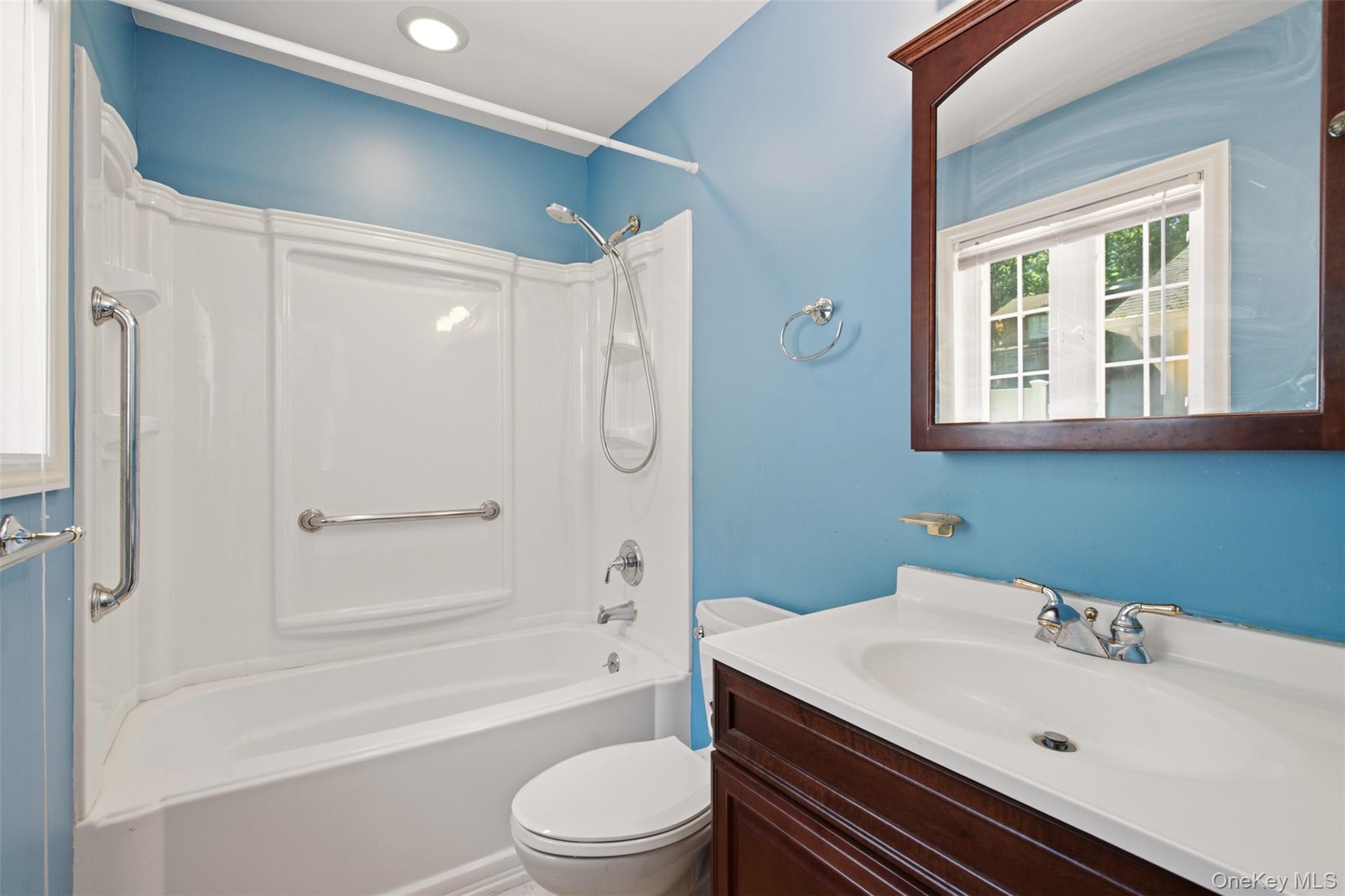 300 Mckinley Terrace Property Photo 7