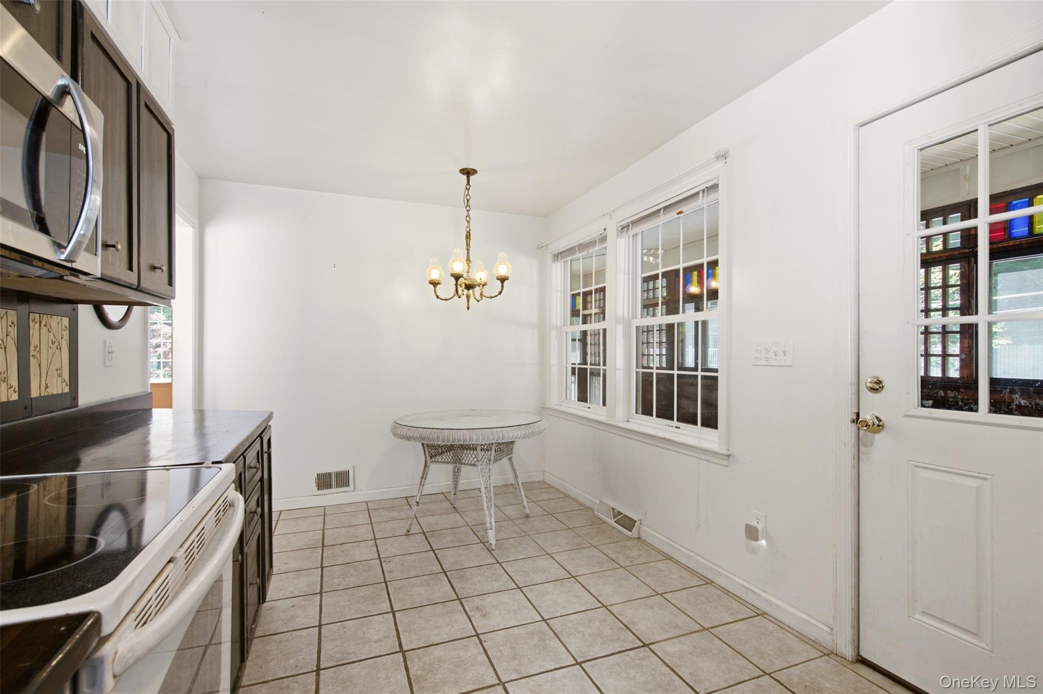 300 Mckinley Terrace Property Photo 9