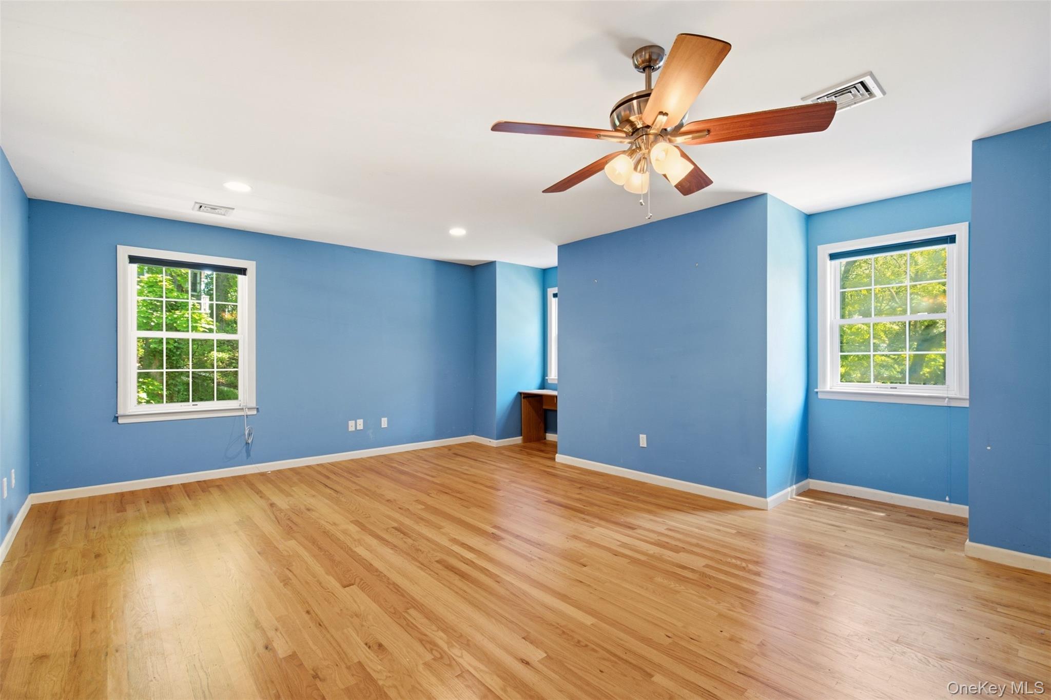 300 Mckinley Terrace Property Photo 12