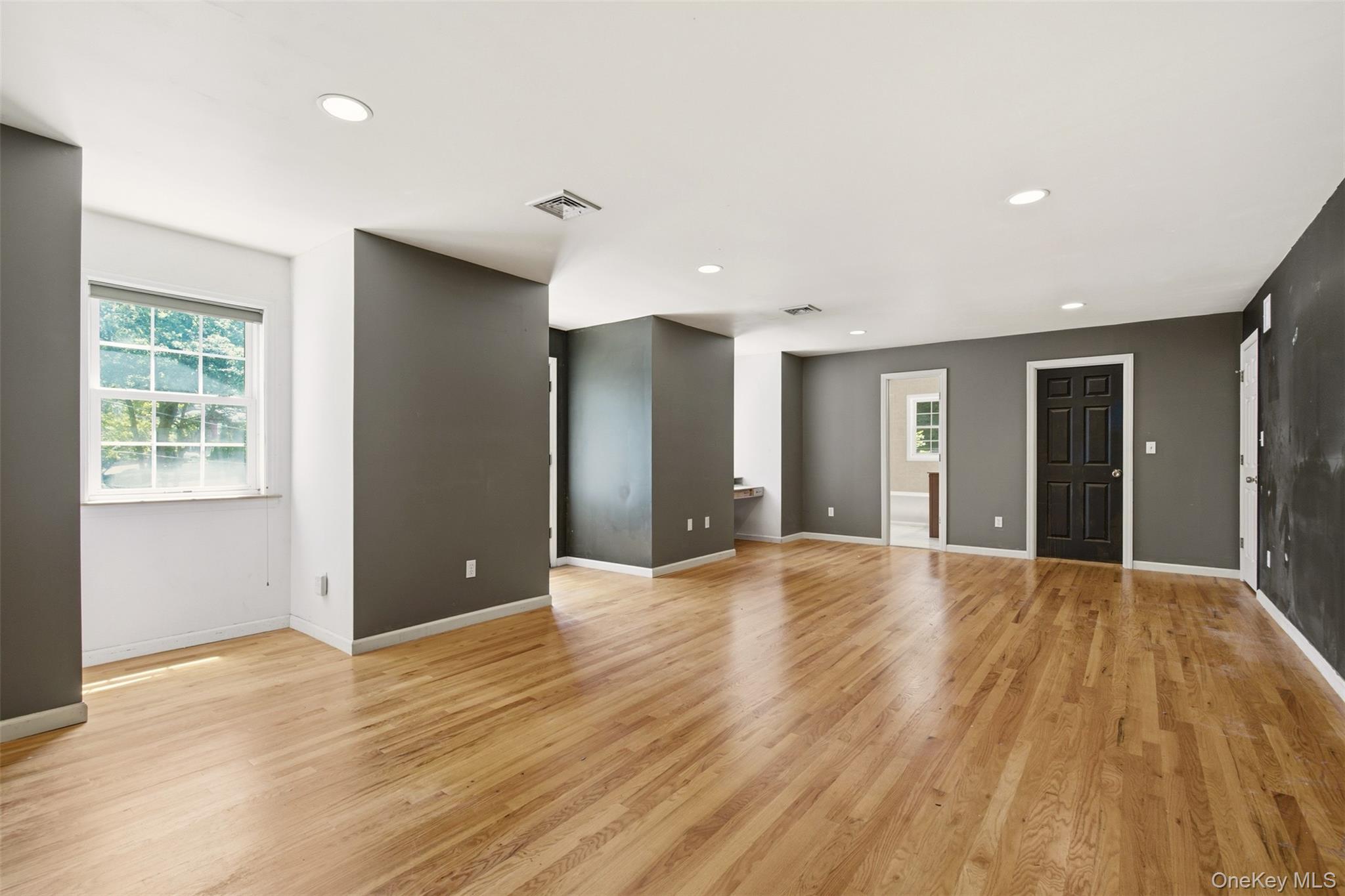 300 Mckinley Terrace Property Photo 16