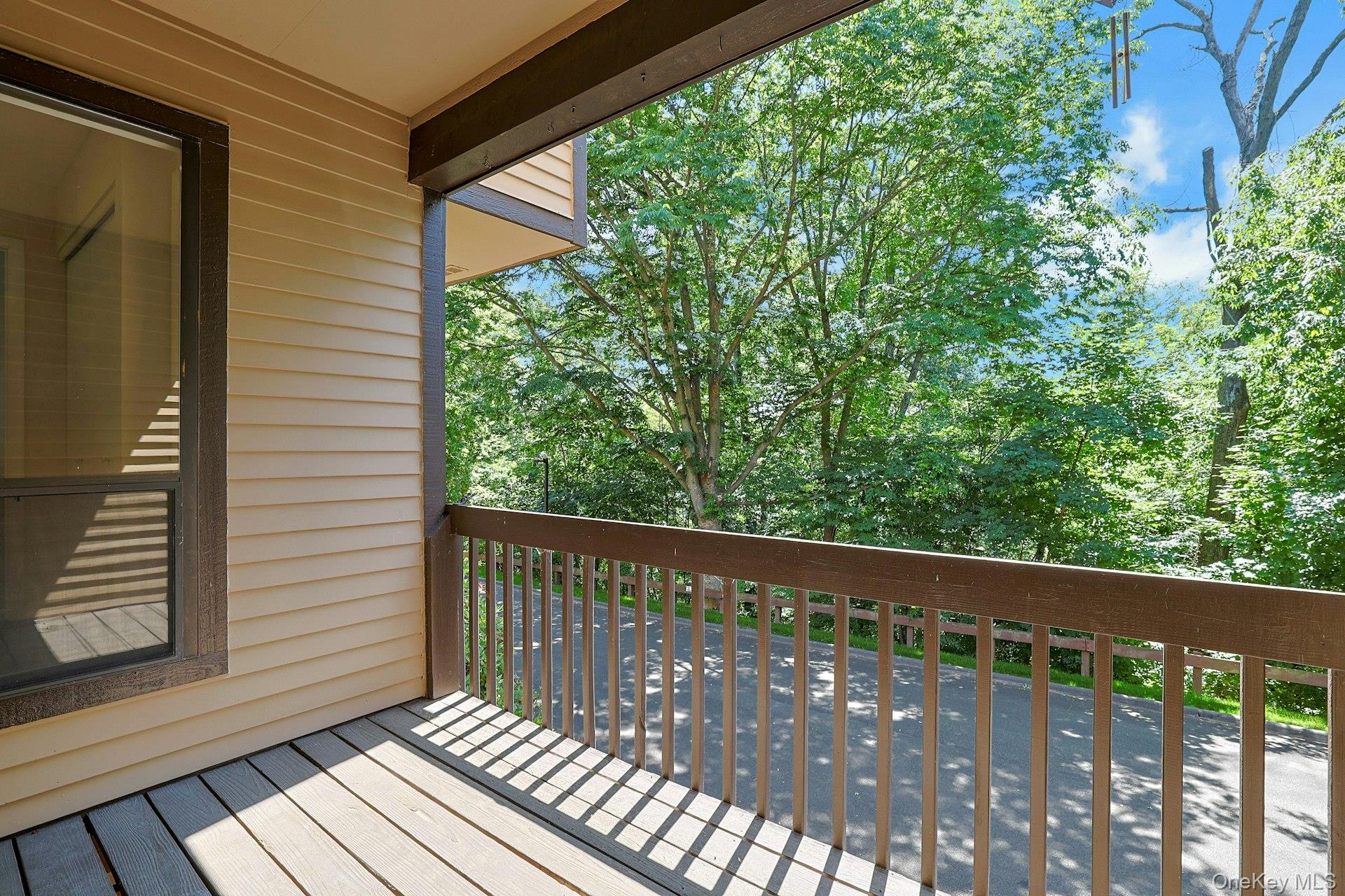 83 Deerfield Lane Property Photo 11