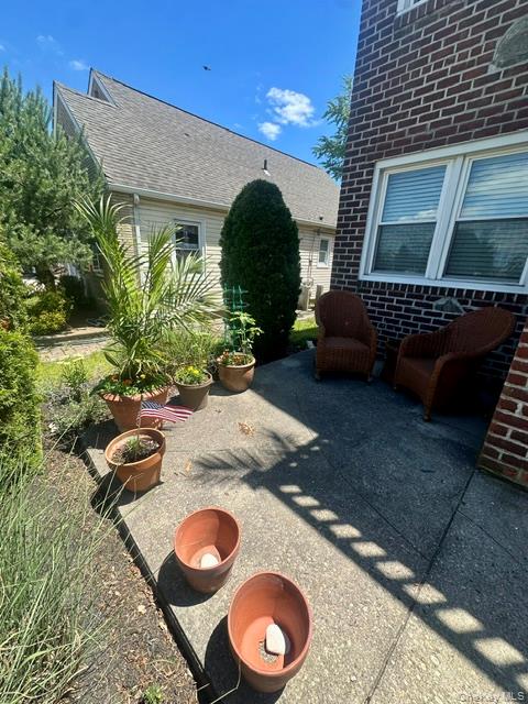 538 E Park Avenue 1 Property Photo 2