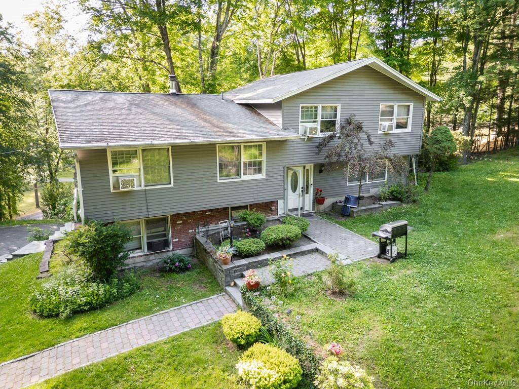 14 Englewood Terrace Property Photo 1
