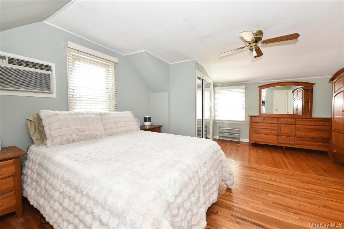 1872 Chester Drive Property Photo 15