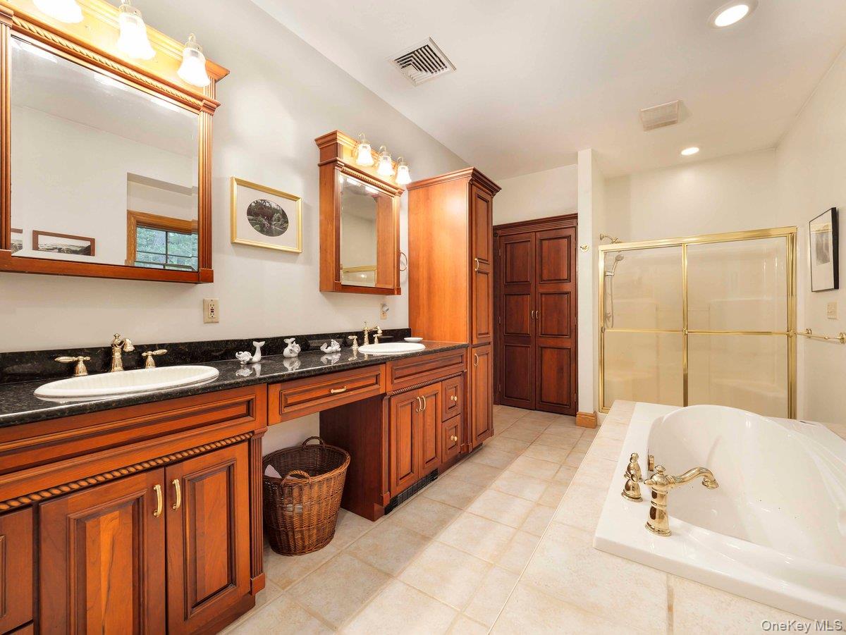 101 Azalea Court Property Photo 16