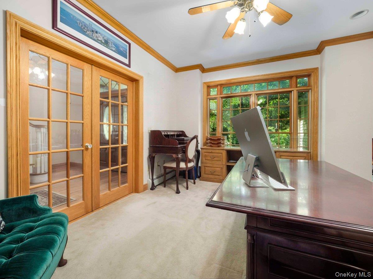 101 Azalea Court Property Photo 34