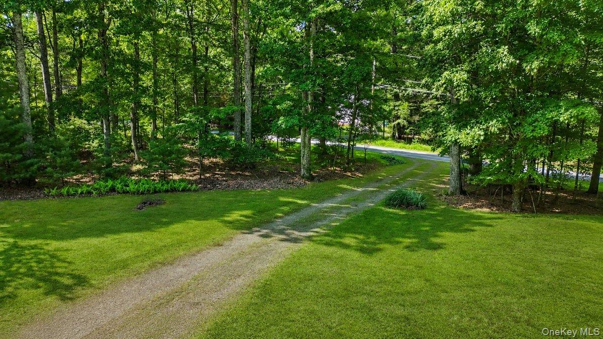 101 Azalea Court Property Photo 42