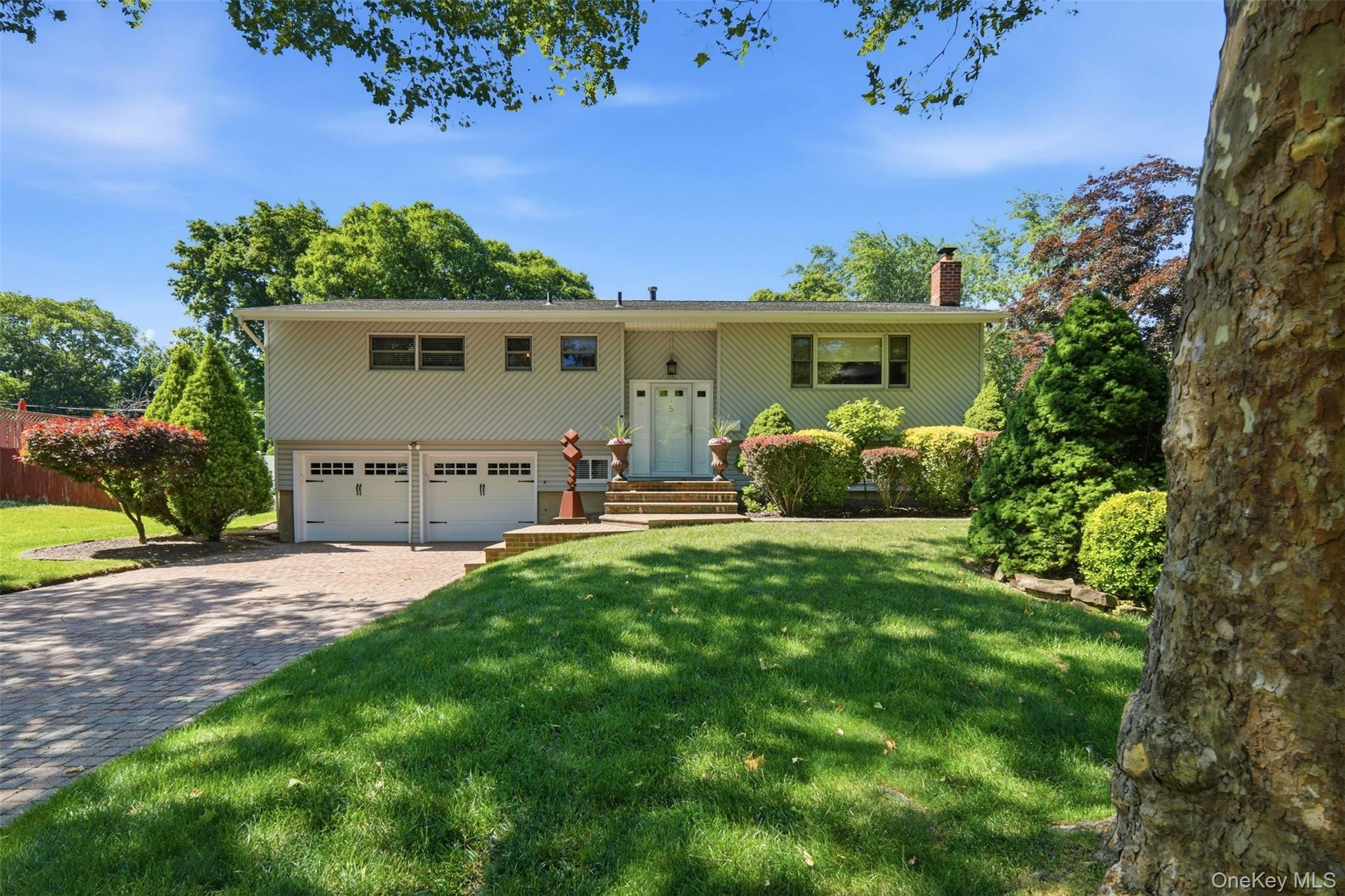 5 Pine Hill Lane Property Photo 1