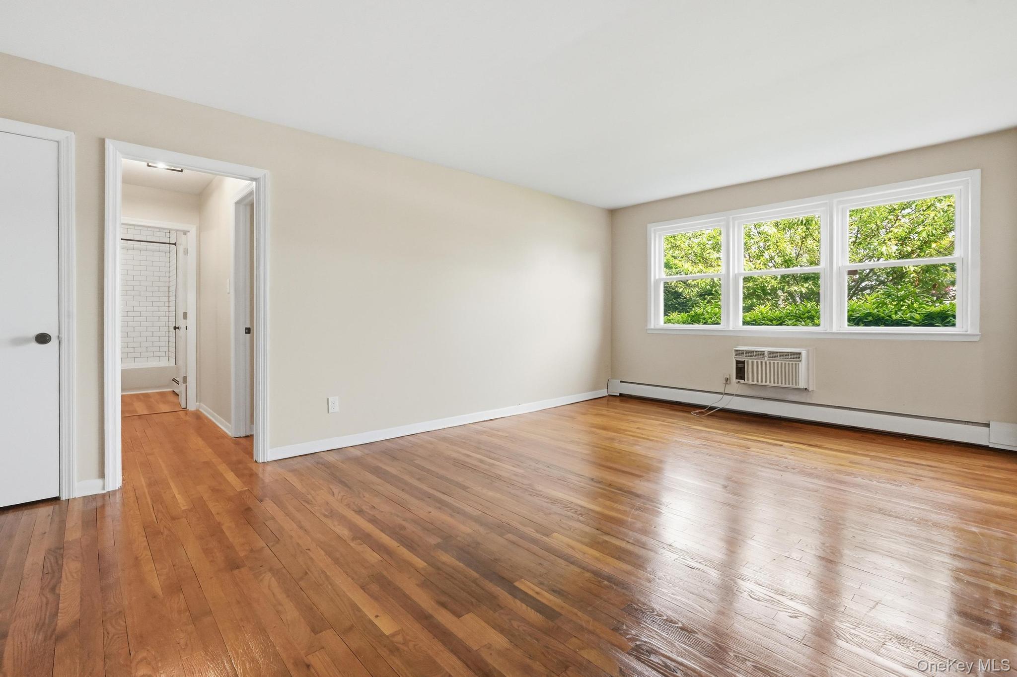 4060 Jerusalem Avenue 1d Property Photo 6