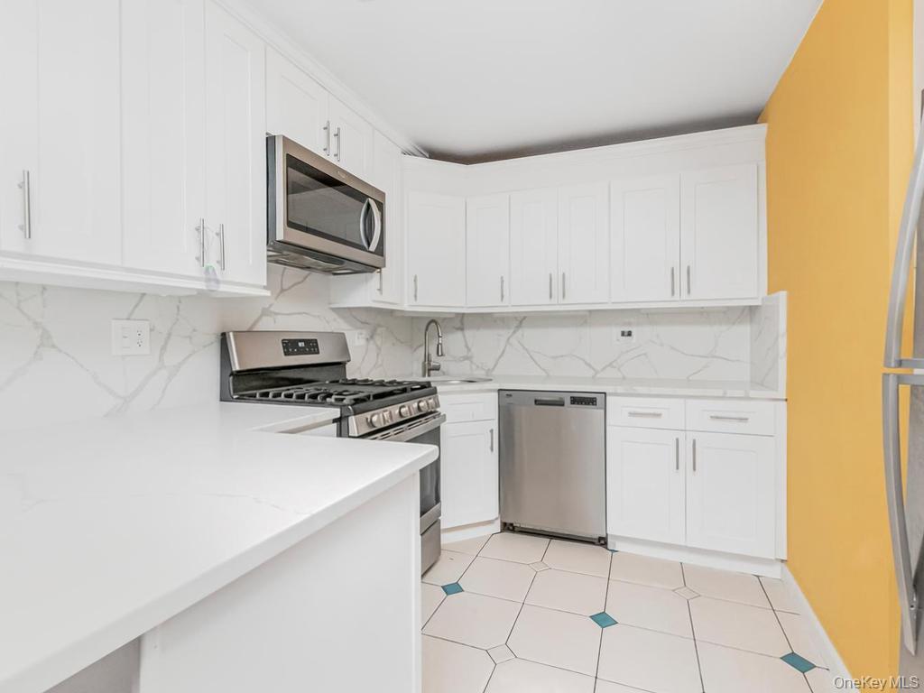 772 Home Street Property Photo 5