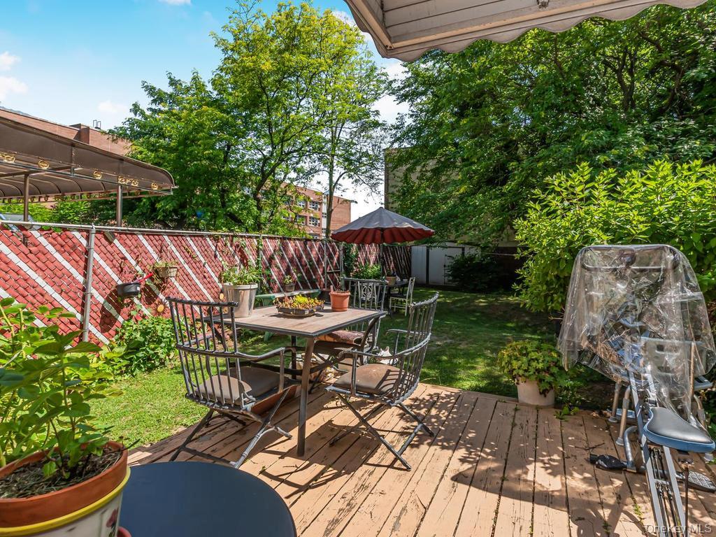 772 Home Street Property Photo 15