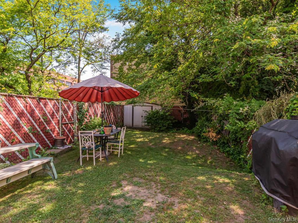 772 Home Street Property Photo 16