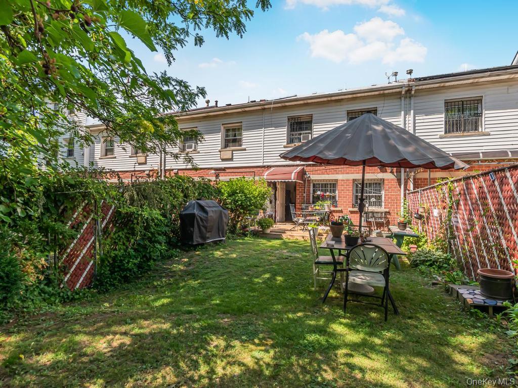 772 Home Street Property Photo 17