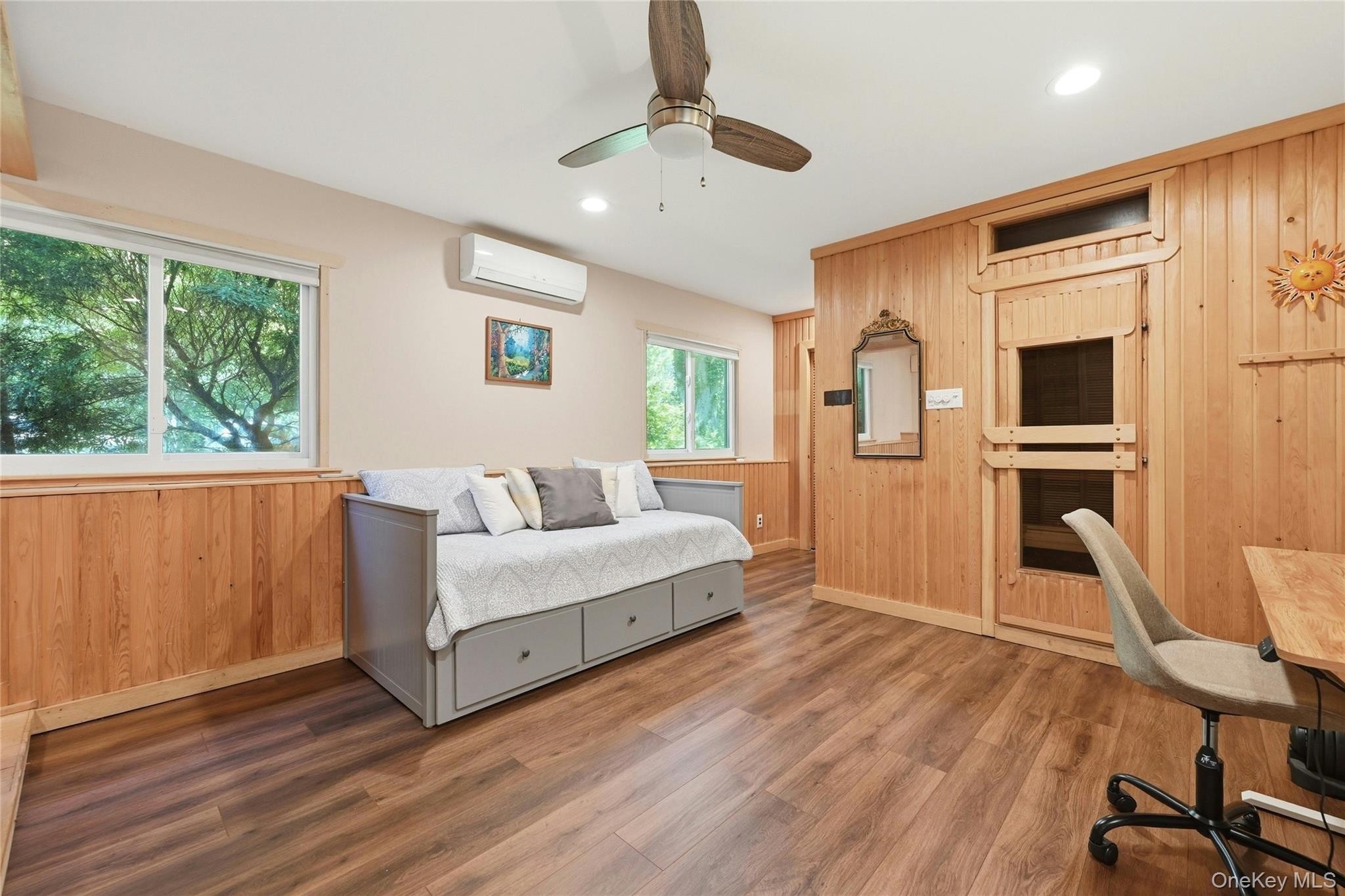 95 Linda Lane Property Photo 29