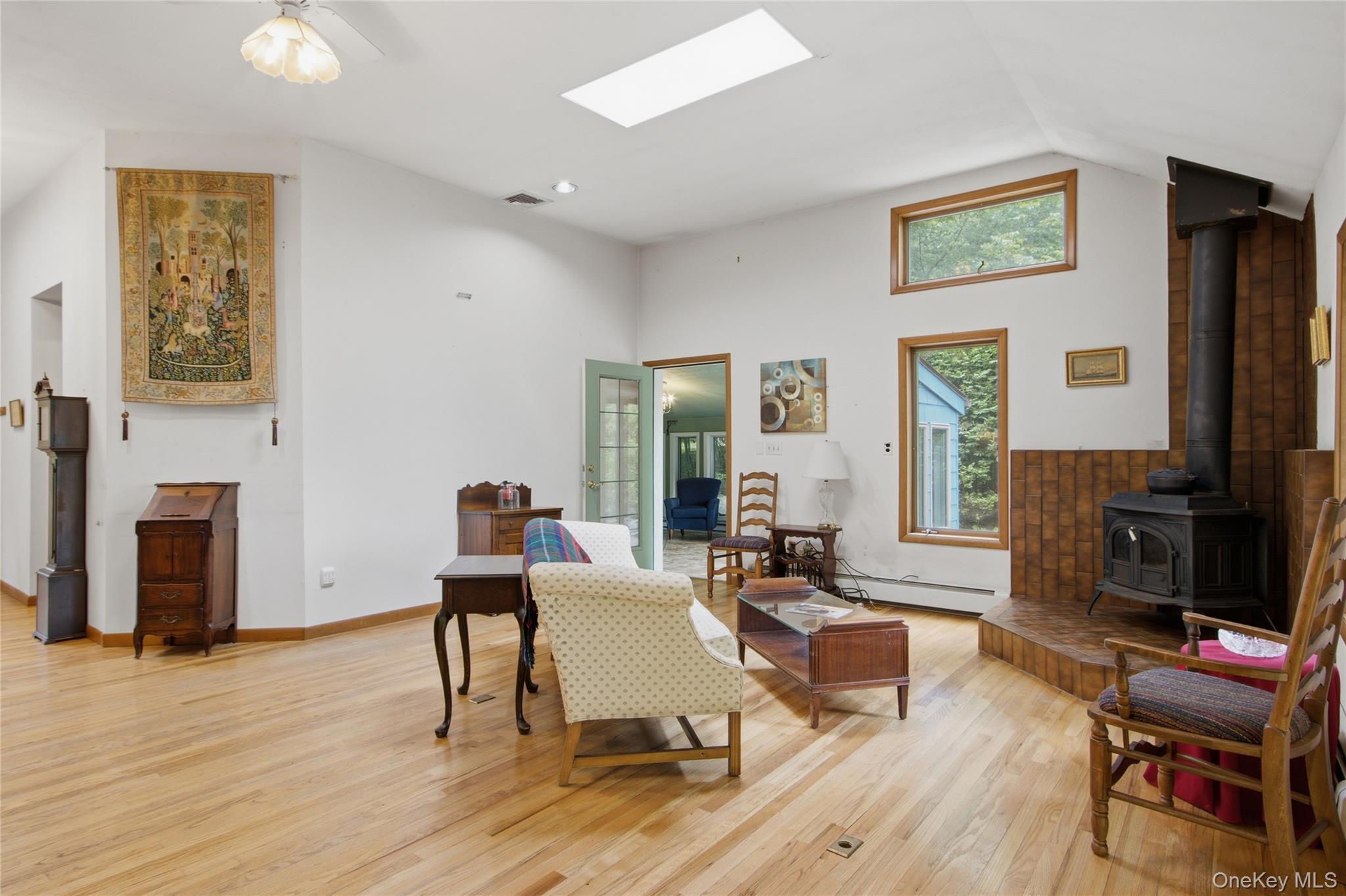 4 Loggers Court Property Photo 8