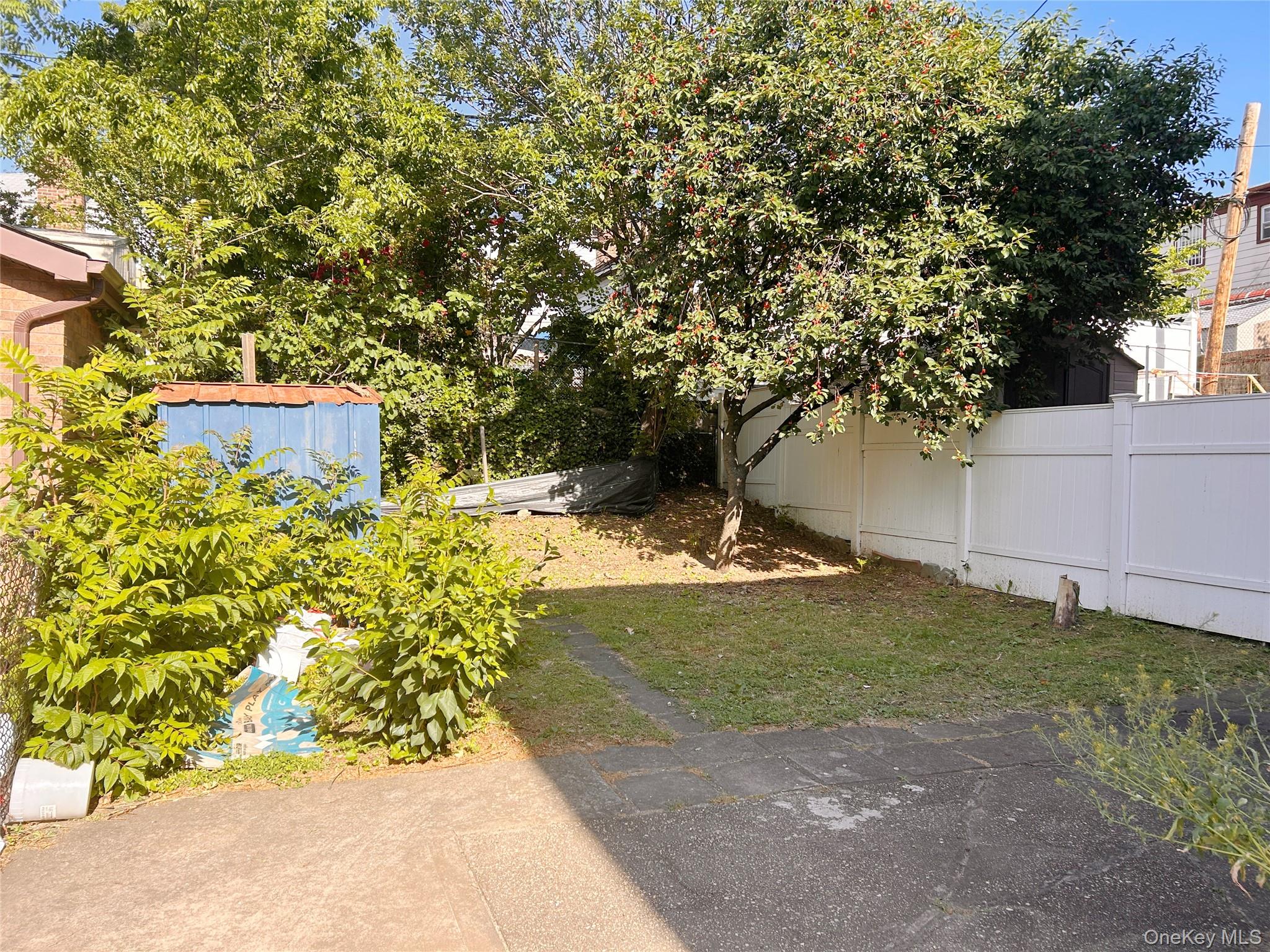 5835 155th Street Property Photo 4