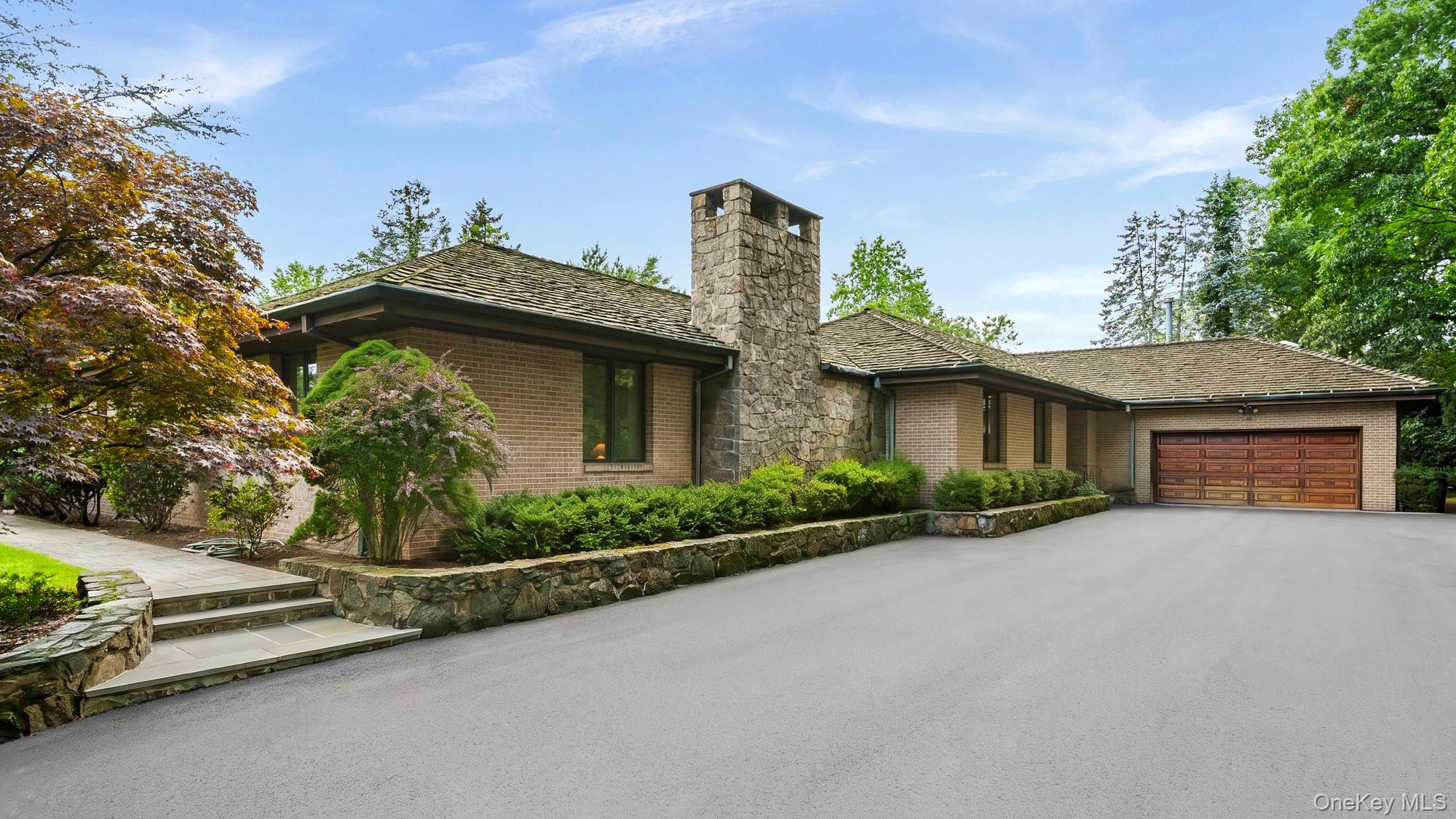 67 Woodlands Road Property Photo 1