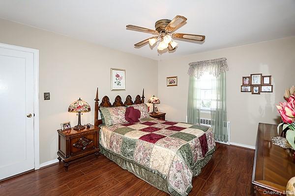 8152 249th Street Property Photo 11