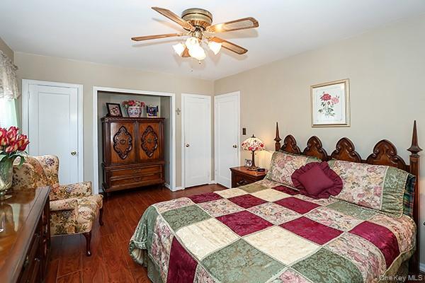 8152 249th Street Property Photo 12
