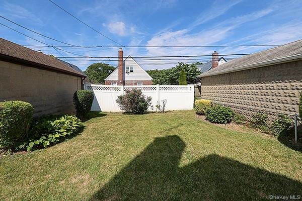 8152 249th Street Property Photo 25