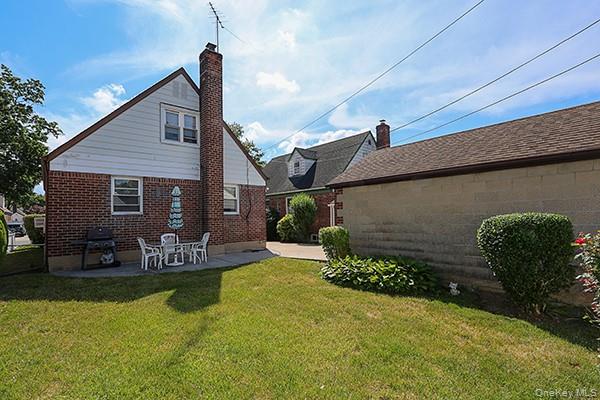 8152 249th Street Property Photo 27