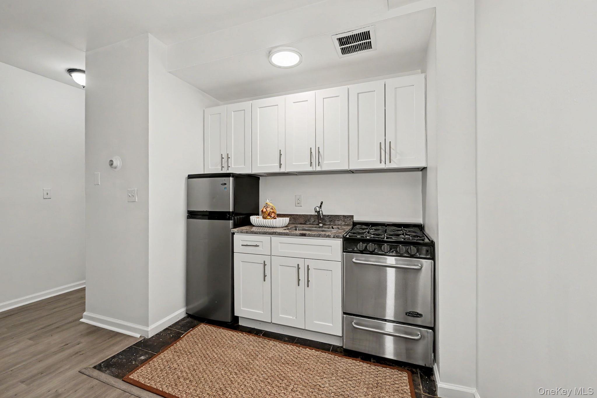 2241 Palmer Avenue 1d Property Photo 12