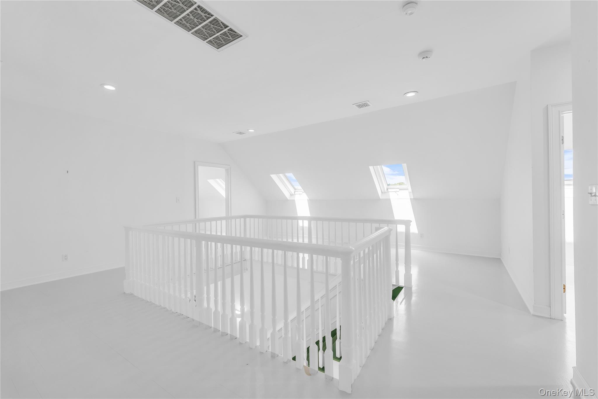 68 S Howells Point Road Property Photo 34
