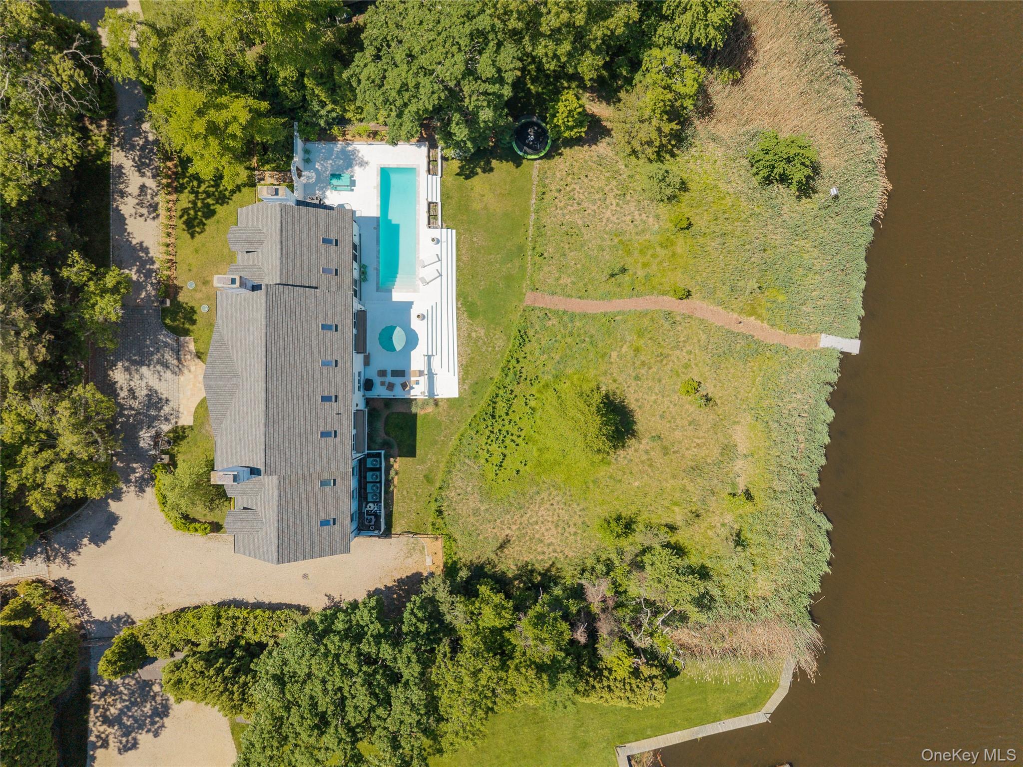 68 S Howells Point Road Property Photo 44