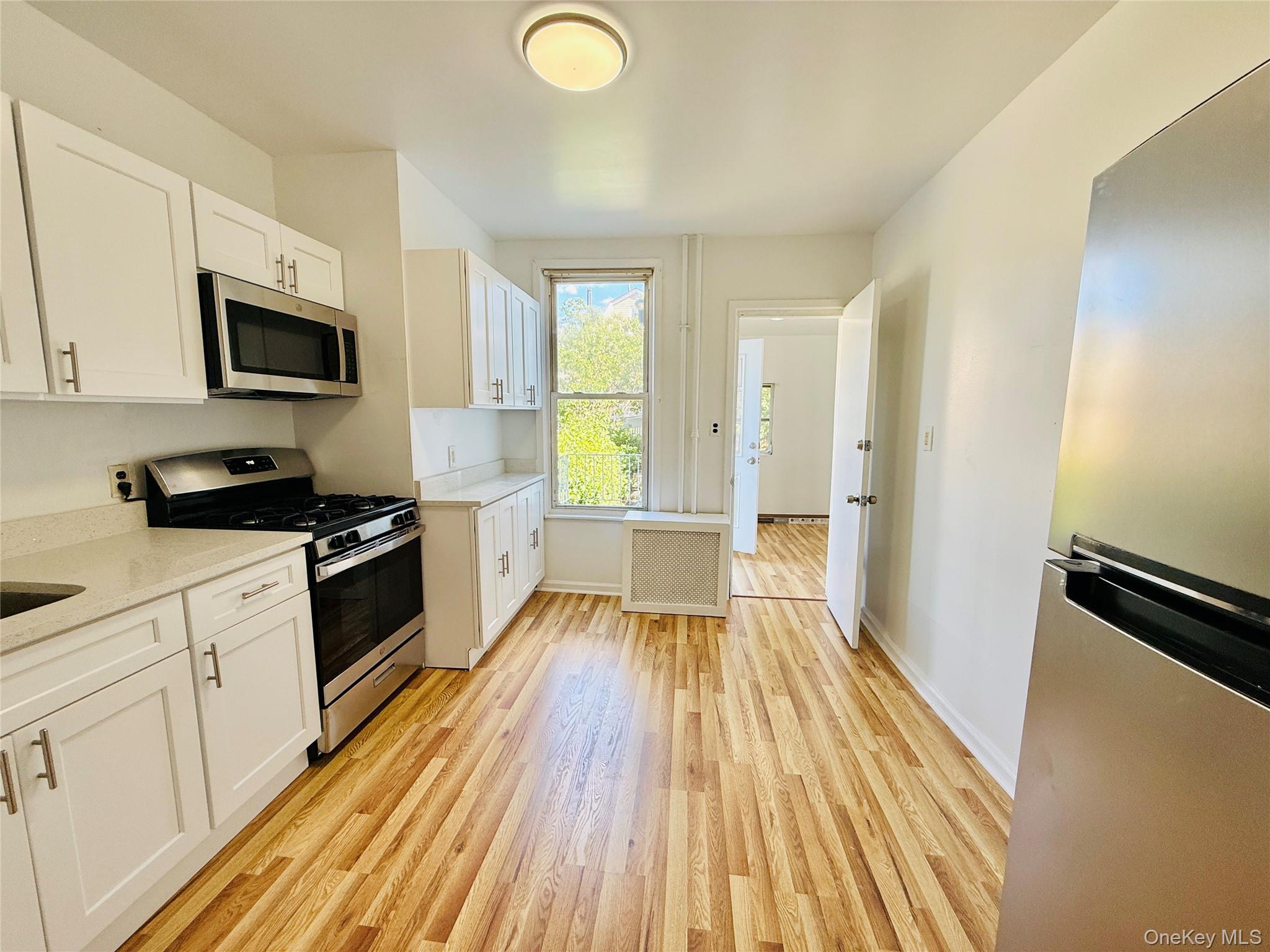 2828 Coddington Avenue Property Photo 2