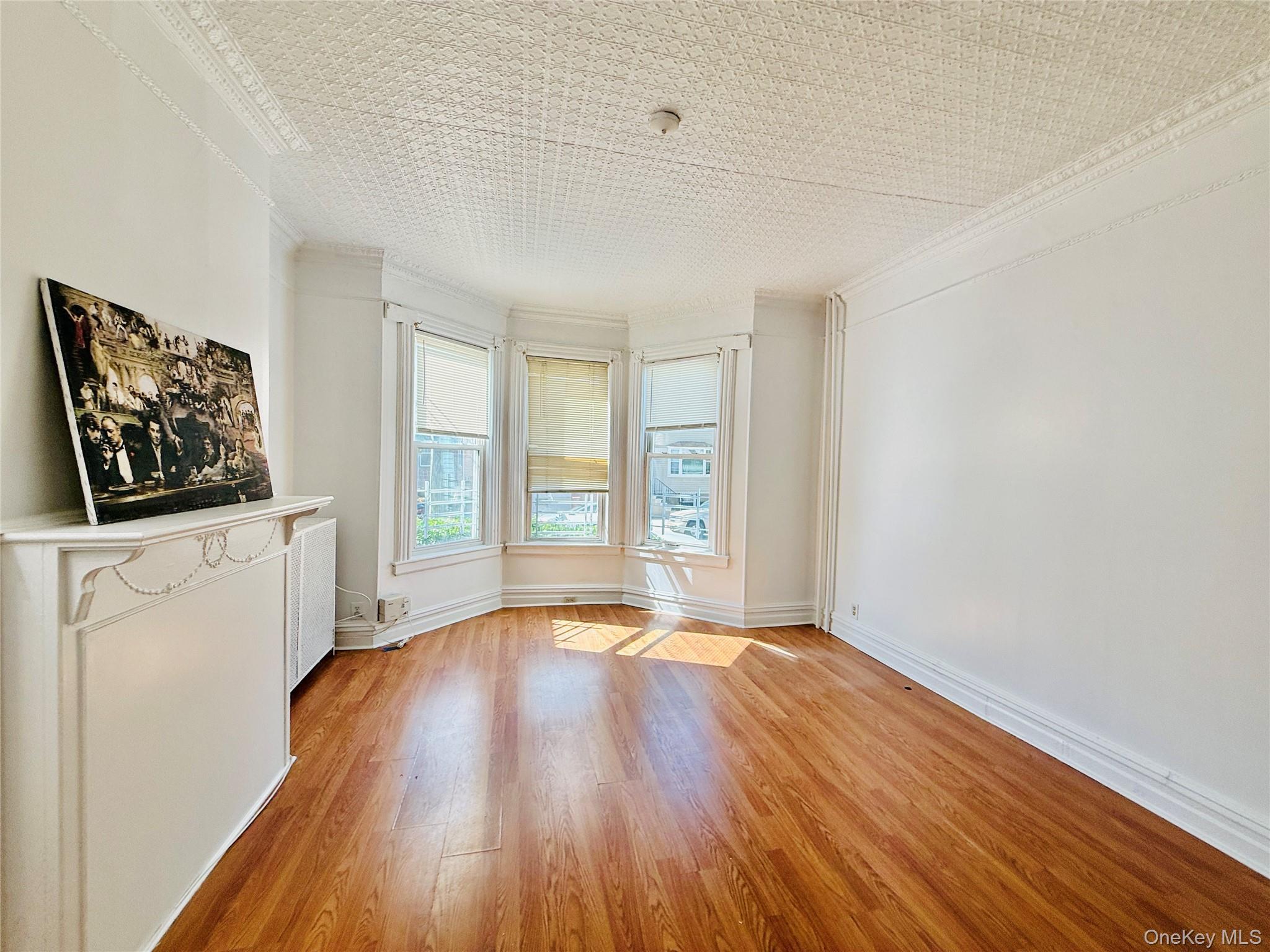 2828 Coddington Avenue Property Photo 6