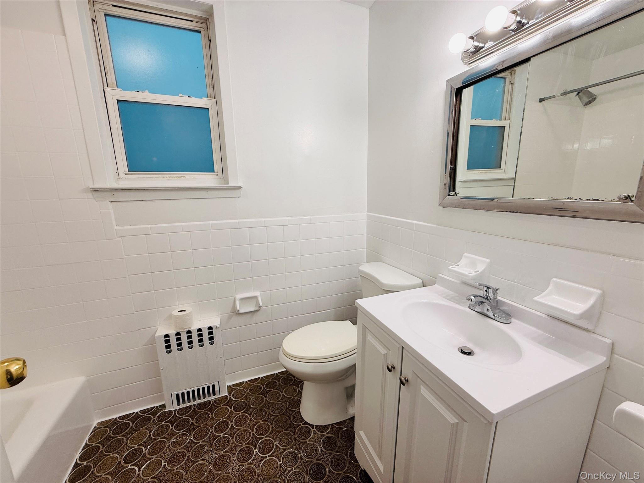 2828 Coddington Avenue Property Photo 8