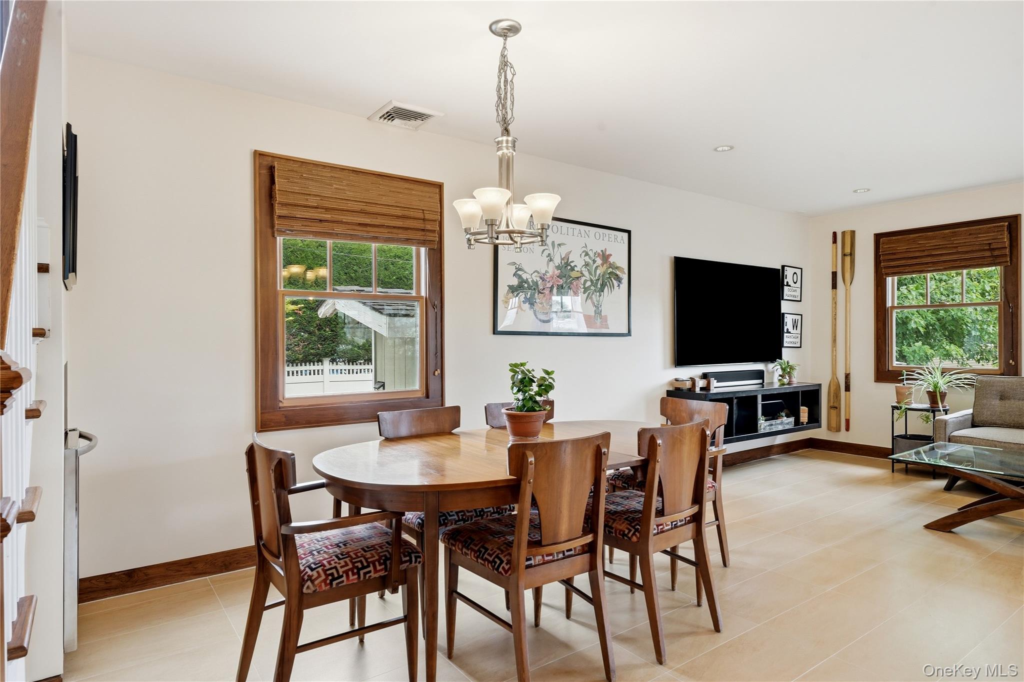 2544 Riverside Avenue Property Photo 13