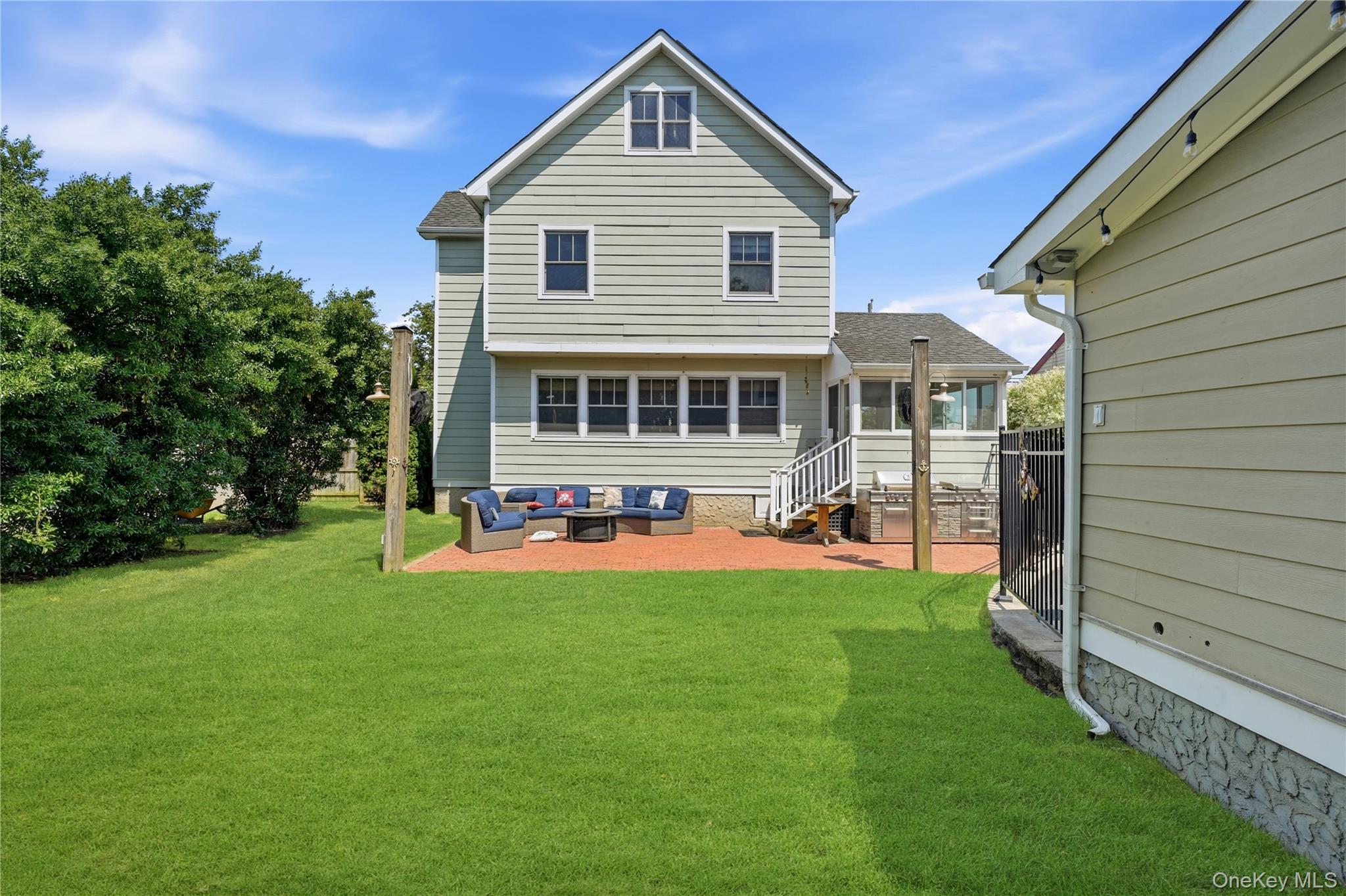 2544 Riverside Avenue Property Photo 48