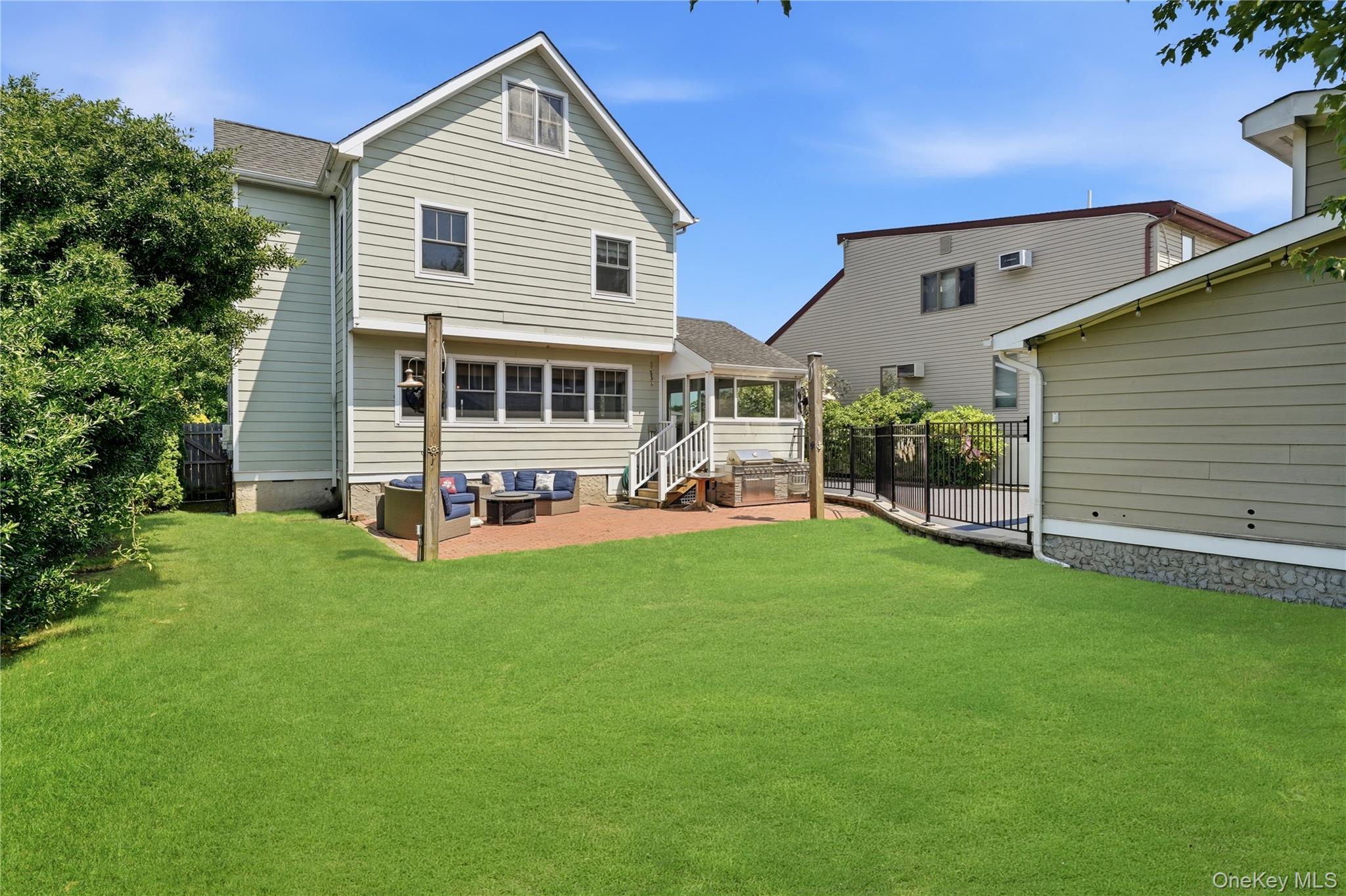 2544 Riverside Avenue Property Photo 49