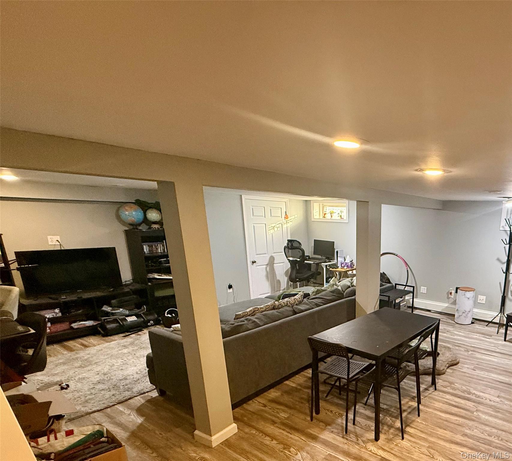 685 Seabury Avenue Property Photo 12