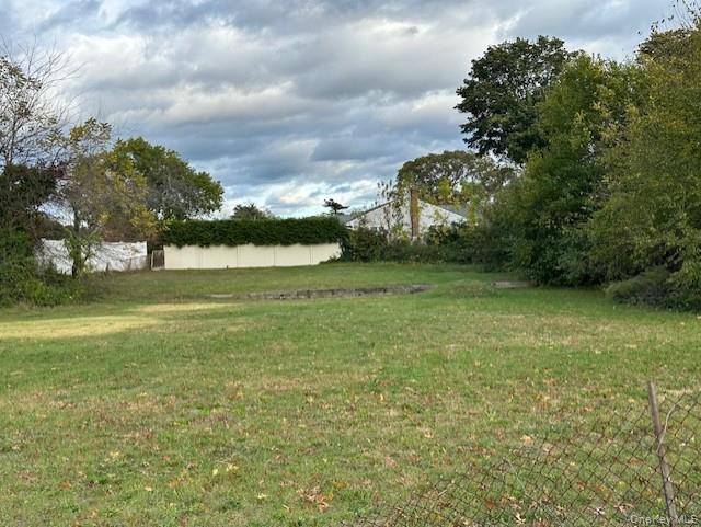 350 Commack Road Property Photo 3