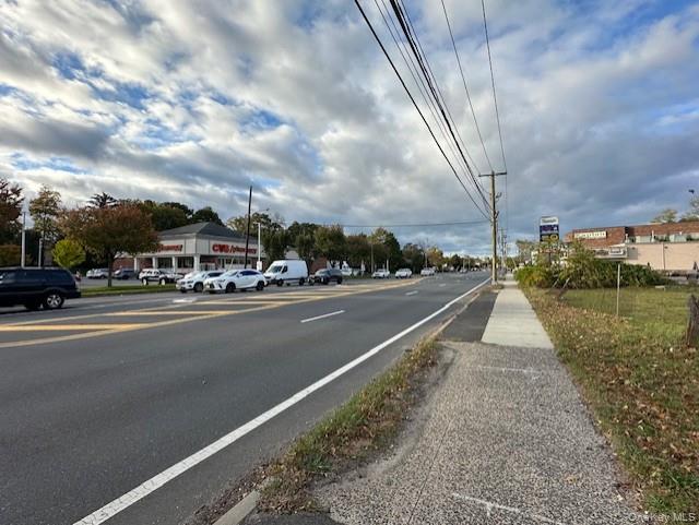350 Commack Road Property Photo 10