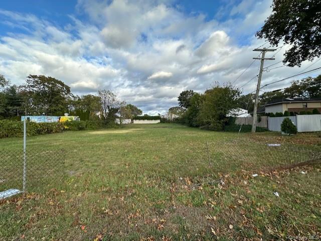 350 Commack Road Property Photo 2