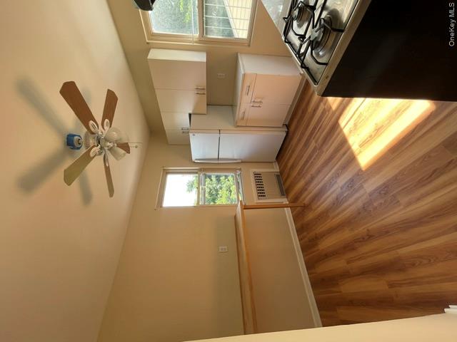 14 Flower Street 2 Property Photo 4