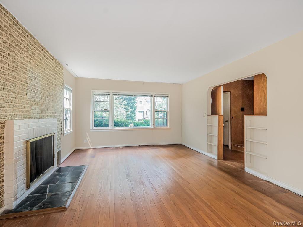 37 Poe Street Property Photo 5