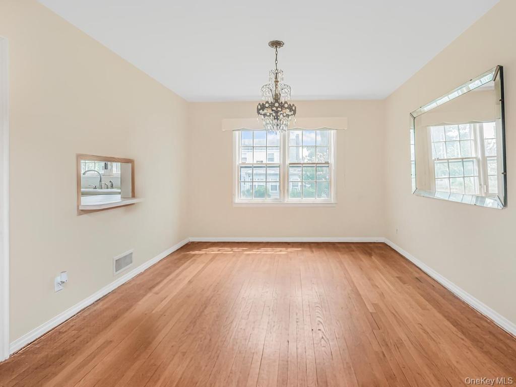 37 Poe Street Property Photo 8